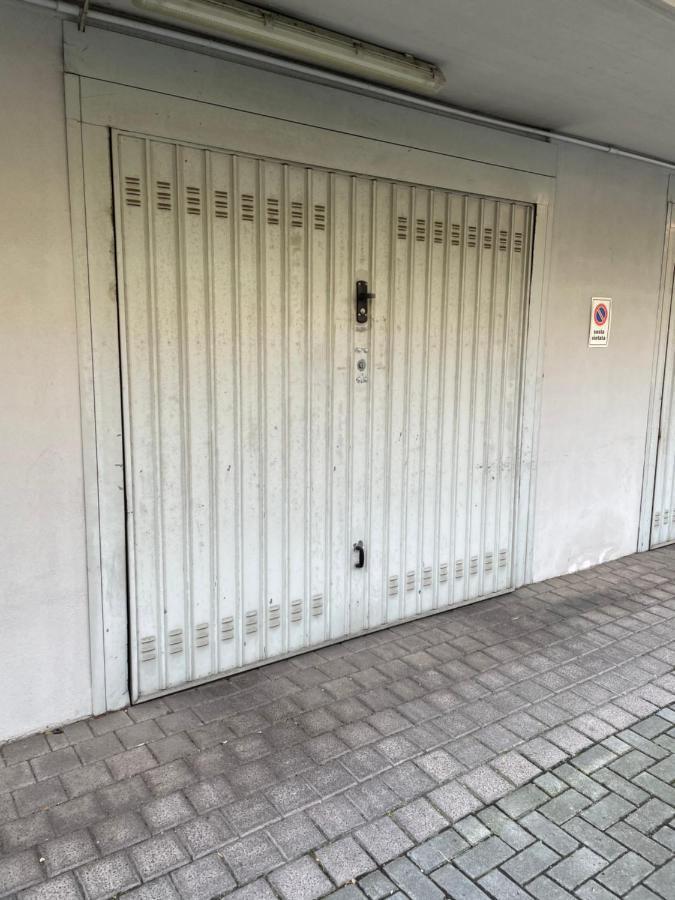 Casti - Appartamento Mm3 Comasina Milano Ngoại thất bức ảnh