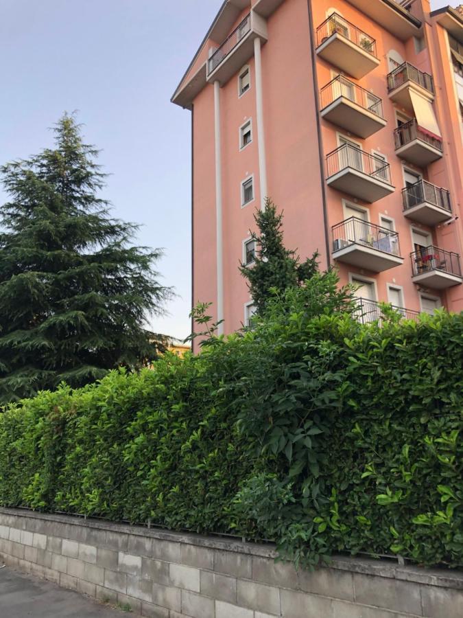 Casti - Appartamento Mm3 Comasina Milano Ngoại thất bức ảnh